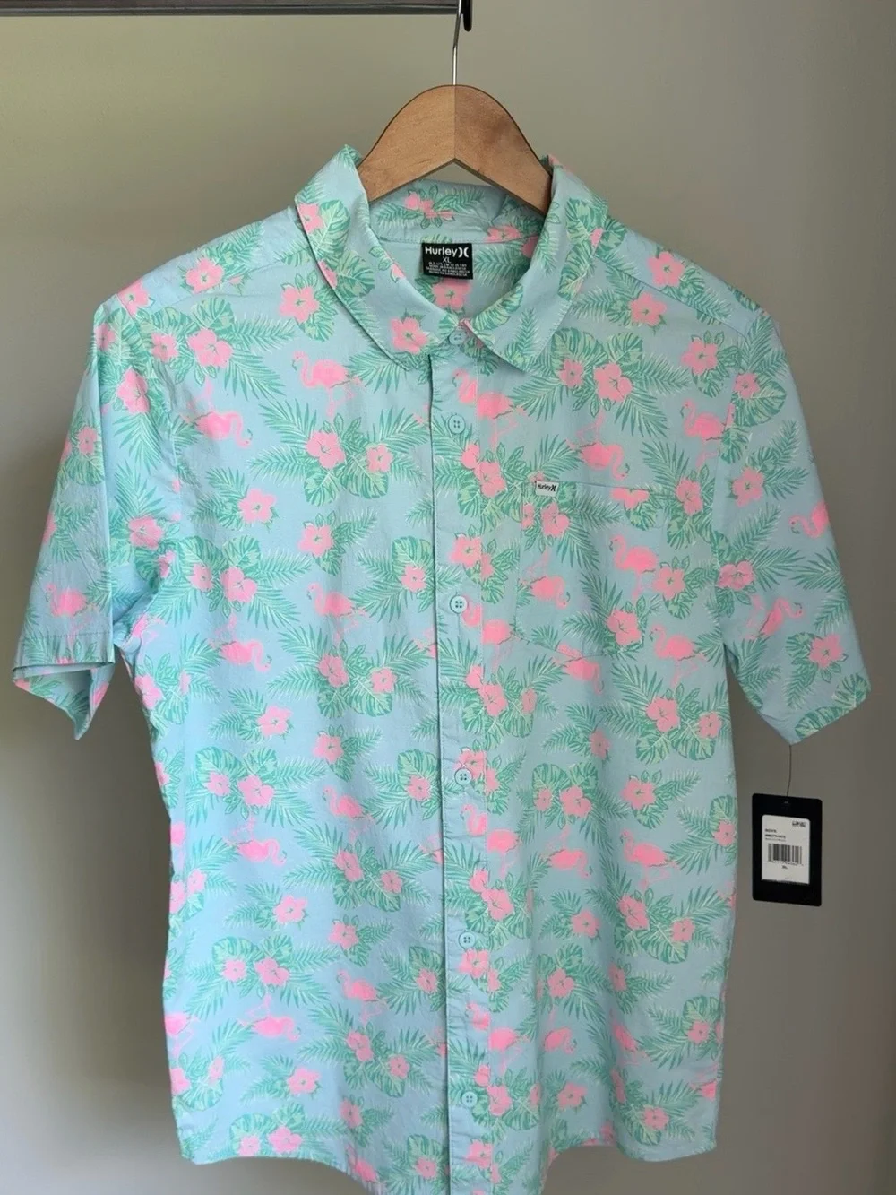 Hurley Men’s XL Flamingo Tropical Floral Button-Up Shirt NWT